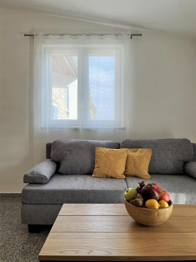 Apartment Lorun 47 Tar-Vabriga Екстериор снимка