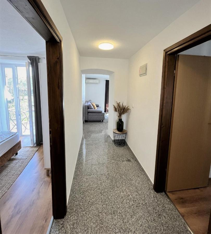 Apartment Lorun 47 Tar-Vabriga Екстериор снимка