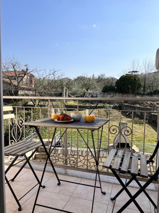 Apartment Lorun 47 Tar-Vabriga Екстериор снимка